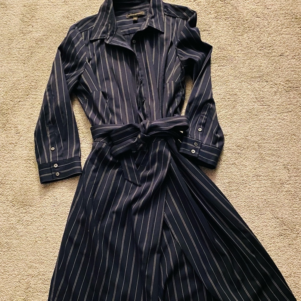 Navy blue pinstripe Banana Republic dress. Size 10. Never worn!